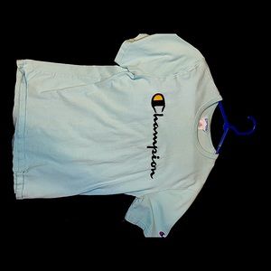 Men’s Champion T-shirt Color: Turquoise Size: Medium